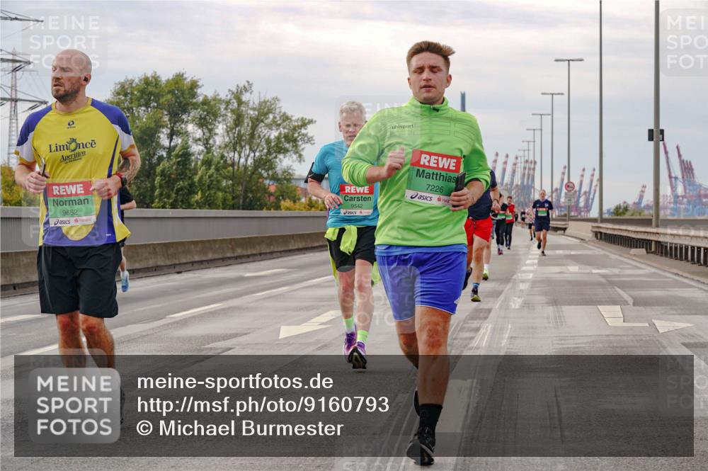 03.10.2025 - Köhlbrandbrückenlauf Michael Burmester http://msf.ph/oto/9160793 03.10.2025 15:55:34 Position 3 9652, 9542, 7226 meine-sportfotos.de