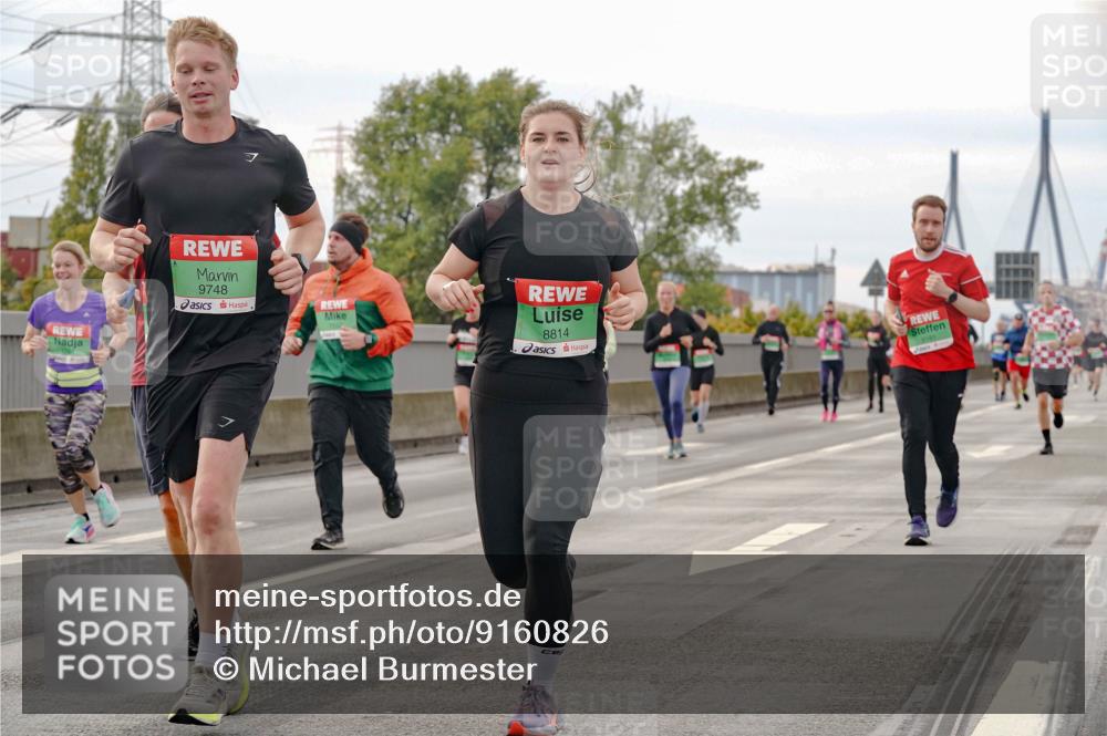 03.10.2025 - Köhlbrandbrückenlauf Michael Burmester http://msf.ph/oto/9160826 03.10.2025 15:55:48 Position 3 9748, 8814, 9181 meine-sportfotos.de