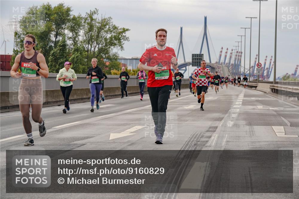 03.10.2025 - Köhlbrandbrückenlauf Michael Burmester http://msf.ph/oto/9160829 03.10.2025 15:55:49 Position 3 9181, 7562 meine-sportfotos.de
