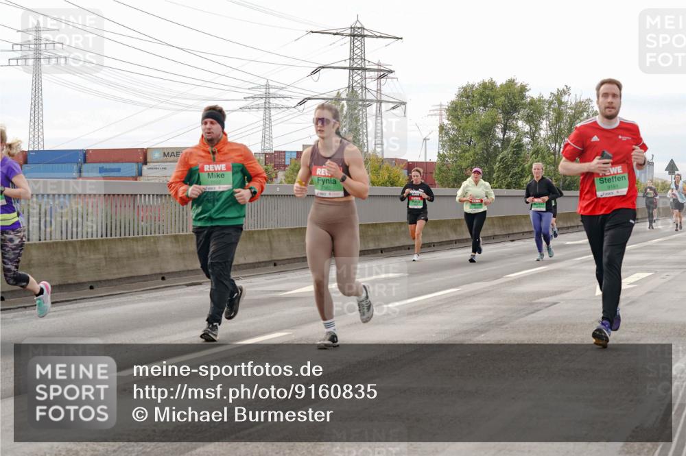 03.10.2025 - Köhlbrandbrückenlauf Michael Burmester http://msf.ph/oto/9160835 03.10.2025 15:55:51 Position 3 7552, 9181 meine-sportfotos.de