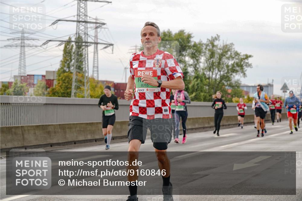 03.10.2025 - Köhlbrandbrückenlauf Michael Burmester http://msf.ph/oto/9160846 03.10.2025 15:55:56 Position 3 8265 meine-sportfotos.de