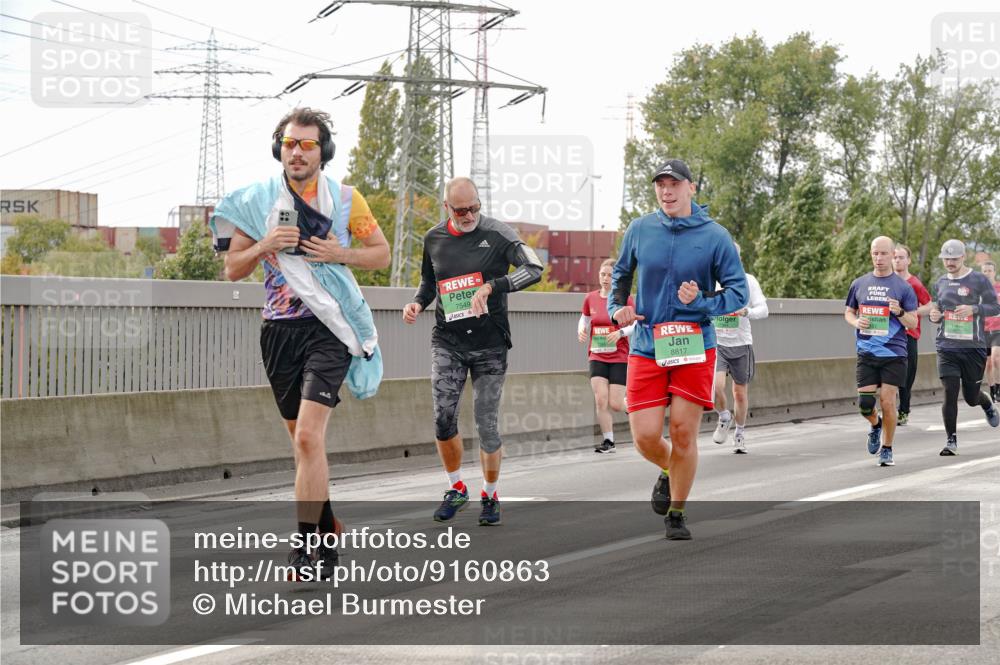 03.10.2025 - Köhlbrandbrückenlauf Michael Burmester http://msf.ph/oto/9160863 03.10.2025 15:56:04 Position 3 7549, 8817 meine-sportfotos.de