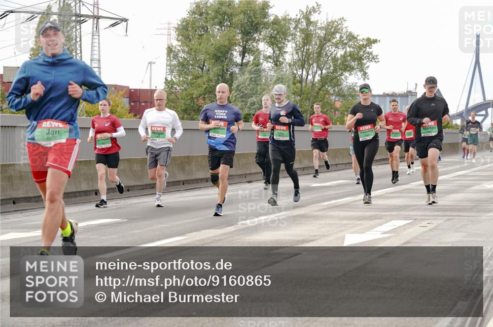 03.10.2025 - Köhlbrandbrückenlauf Michael Burmester http://msf.ph/oto/9160865 03.10.2025 15:56:05 Position 3 8817, 9151 meine-sportfotos.de