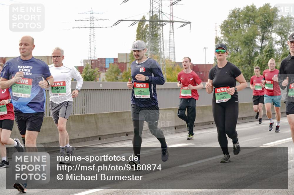 03.10.2025 - Köhlbrandbrückenlauf Michael Burmester http://msf.ph/oto/9160874 03.10.2025 15:56:09 Position 3 5, 9151, 7384, 9671, 7583 meine-sportfotos.de
