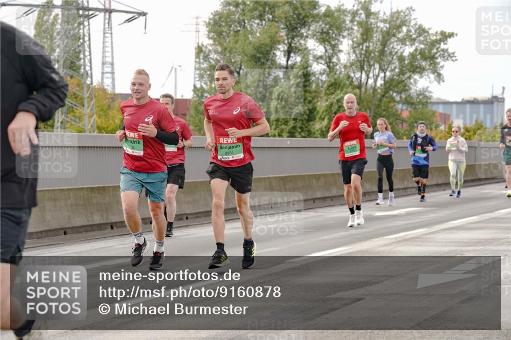 03.10.2025 - Köhlbrandbrückenlauf Michael Burmester http://msf.ph/oto/9160878 03.10.2025 15:56:11 Position 3 778, 3, 8931 meine-sportfotos.de