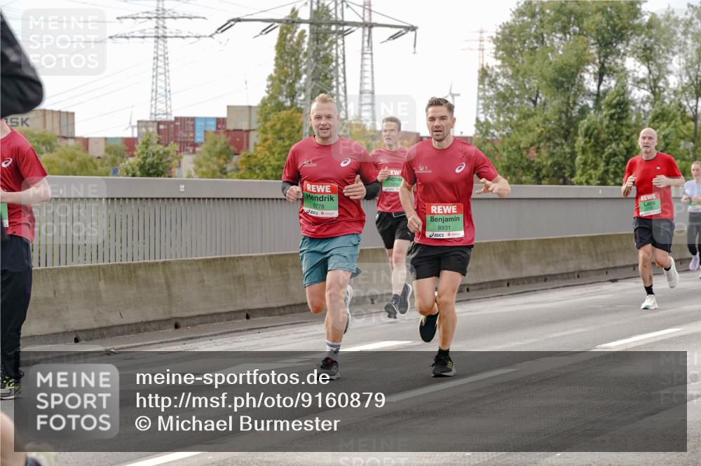 03.10.2025 - Köhlbrandbrückenlauf Michael Burmester http://msf.ph/oto/9160879 03.10.2025 15:56:11 Position 3 8778, 7419, 8931 meine-sportfotos.de