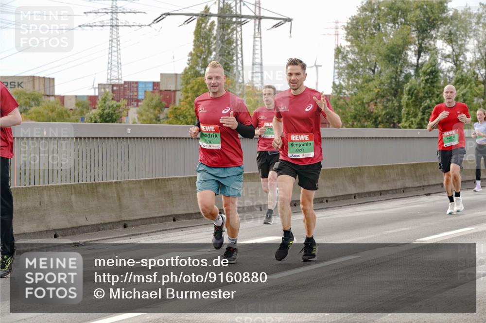 03.10.2025 - Köhlbrandbrückenlauf Michael Burmester http://msf.ph/oto/9160880 03.10.2025 15:56:12 Position 3 8778, 7419, 8931 meine-sportfotos.de