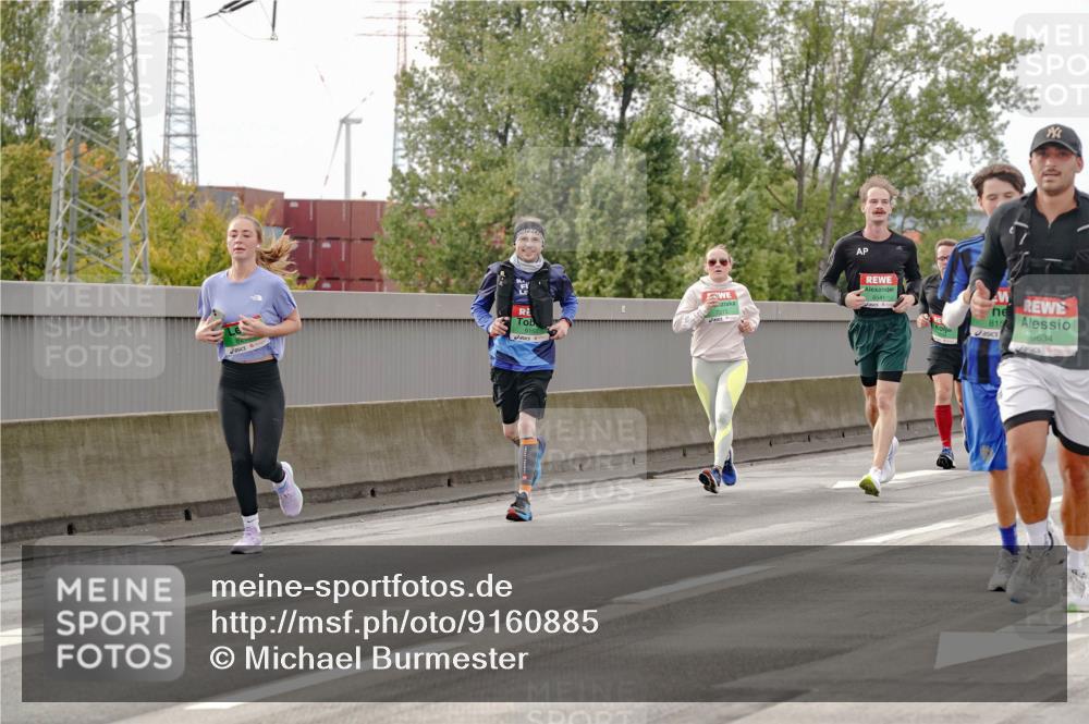 03.10.2025 - Köhlbrandbrückenlauf Michael Burmester http://msf.ph/oto/9160885 03.10.2025 15:56:16 Position 3 9150, 8541, 815, 9634 meine-sportfotos.de