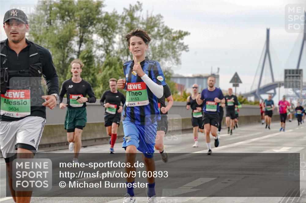 03.10.2025 - Köhlbrandbrückenlauf Michael Burmester http://msf.ph/oto/9160893 03.10.2025 15:56:18 Position 3 9634, 8153 meine-sportfotos.de