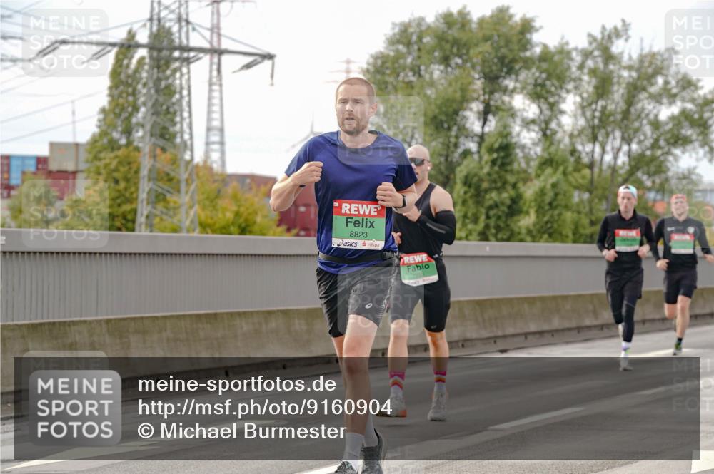 03.10.2025 - Köhlbrandbrückenlauf Michael Burmester http://msf.ph/oto/9160904 03.10.2025 15:56:24 Position 3 8823, 7753 meine-sportfotos.de