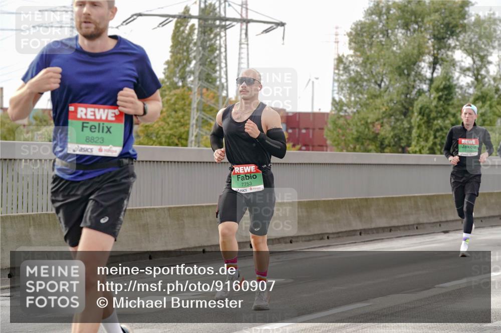 03.10.2025 - Köhlbrandbrückenlauf Michael Burmester http://msf.ph/oto/9160907 03.10.2025 15:56:26 Position 3 8823, 7753 meine-sportfotos.de