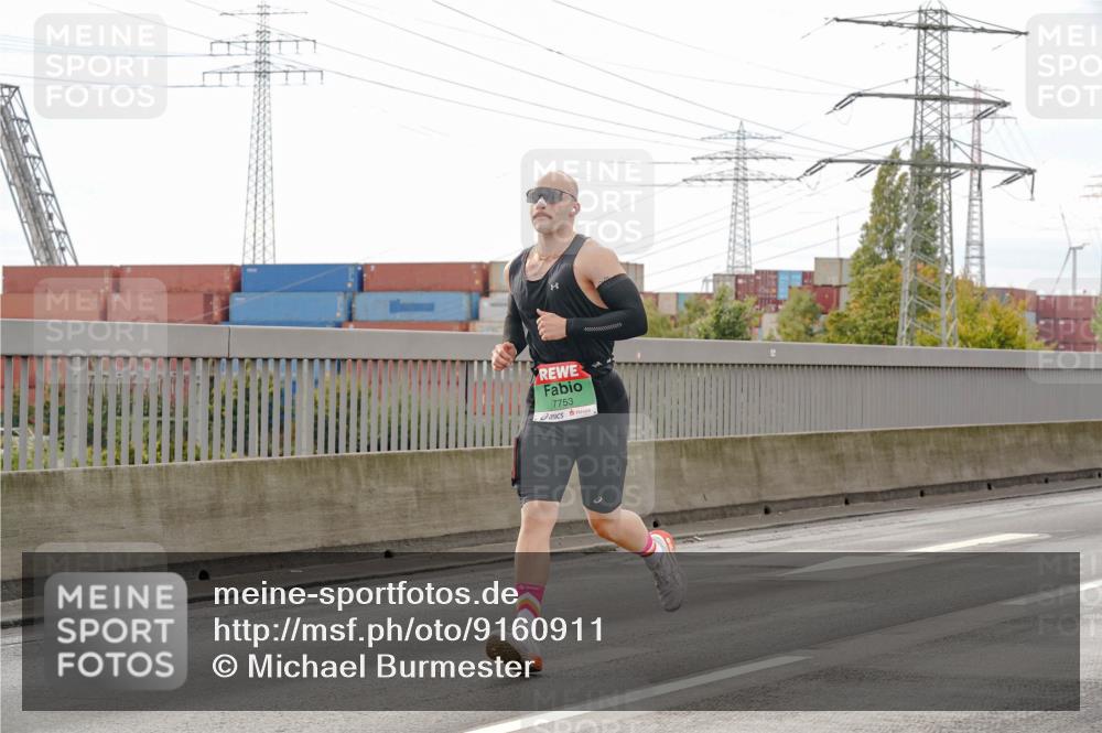 03.10.2025 - Köhlbrandbrückenlauf Michael Burmester http://msf.ph/oto/9160911 03.10.2025 15:56:27 Position 3 7753 meine-sportfotos.de