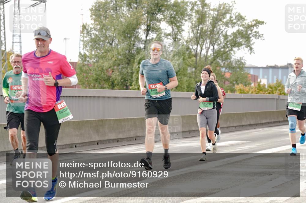 03.10.2025 - Köhlbrandbrückenlauf Michael Burmester http://msf.ph/oto/9160929 03.10.2025 15:56:36 Position 3 20, 740, 8798, 7834, 9419 meine-sportfotos.de