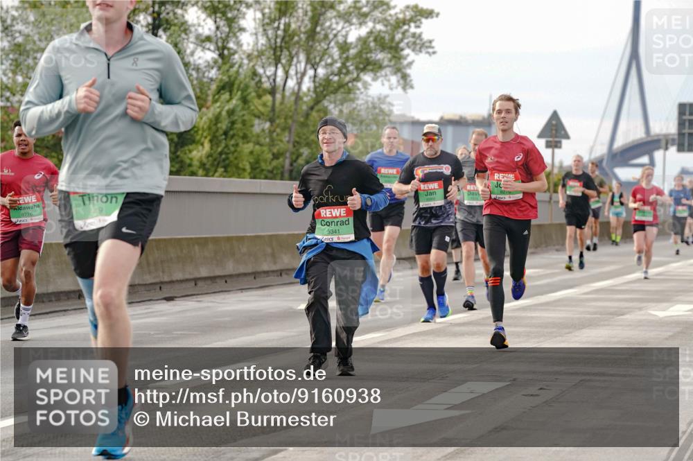 03.10.2025 - Köhlbrandbrückenlauf Michael Burmester http://msf.ph/oto/9160938 03.10.2025 15:56:41 Position 3 8776, 9341, 8275 meine-sportfotos.de