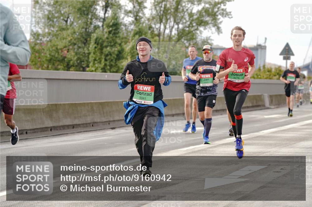 03.10.2025 - Köhlbrandbrückenlauf Michael Burmester http://msf.ph/oto/9160942 03.10.2025 15:56:42 Position 3 9341, 8279 meine-sportfotos.de