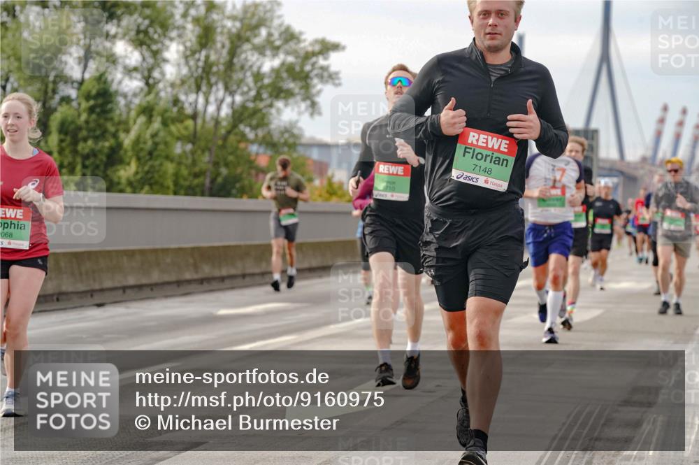 03.10.2025 - Köhlbrandbrückenlauf Michael Burmester http://msf.ph/oto/9160975 03.10.2025 15:56:54 Position 3 068, 7148 meine-sportfotos.de
