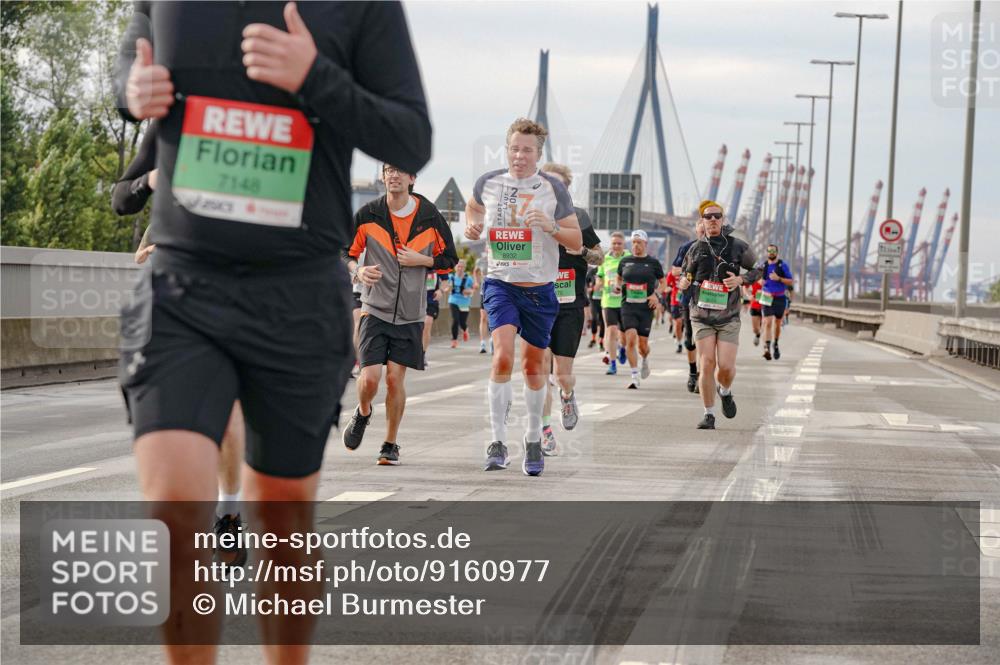 03.10.2025 - Köhlbrandbrückenlauf Michael Burmester http://msf.ph/oto/9160977 03.10.2025 15:56:56 Position 3 7148, 8932 meine-sportfotos.de