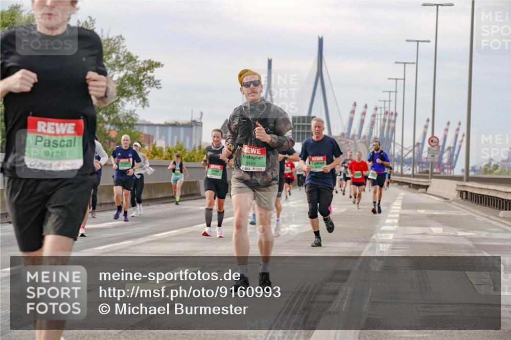 03.10.2025 - Köhlbrandbrückenlauf Michael Burmester http://msf.ph/oto/9160993 03.10.2025 15:57:01 Position 3 9470, 9169 meine-sportfotos.de