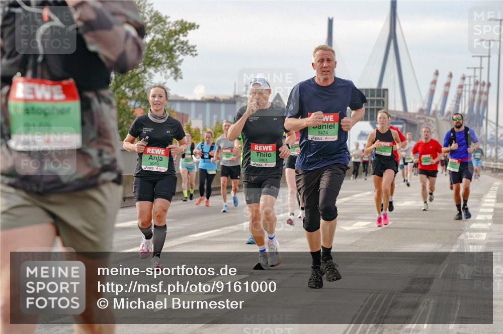 03.10.2025 - Köhlbrandbrückenlauf Michael Burmester http://msf.ph/oto/9161000 03.10.2025 15:57:04 Position 3 9129, 9060, 9061, 9474 meine-sportfotos.de