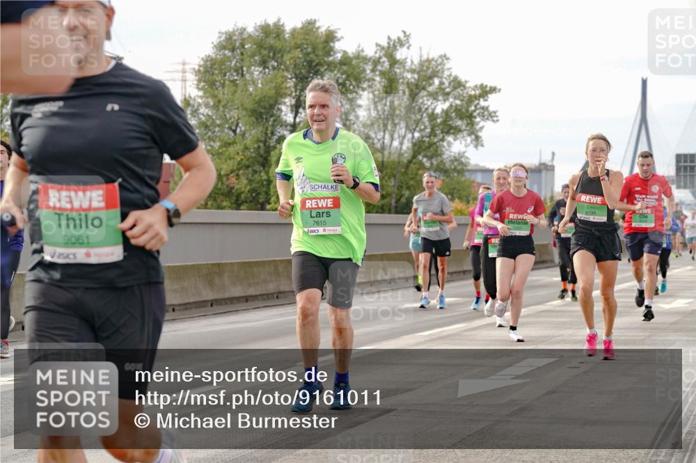 03.10.2025 - Köhlbrandbrückenlauf Michael Burmester http://msf.ph/oto/9161011 03.10.2025 15:57:09 Position 3 9739, 9061, 7615 meine-sportfotos.de