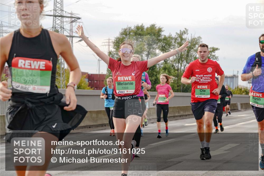 03.10.2025 - Köhlbrandbrückenlauf Michael Burmester http://msf.ph/oto/9161025 03.10.2025 15:57:14 Position 3 9739, 7203, 9334, 7895 meine-sportfotos.de