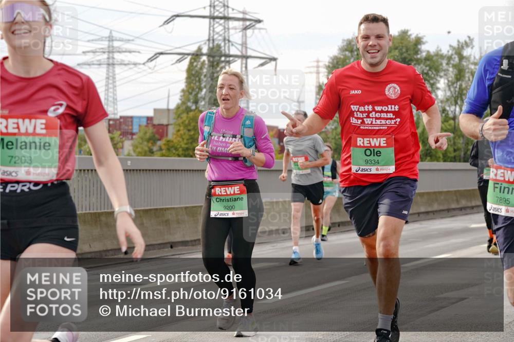 03.10.2025 - Köhlbrandbrückenlauf Michael Burmester http://msf.ph/oto/9161034 03.10.2025 15:57:15 Position 3 7203, 9334, 7895, 9200 meine-sportfotos.de