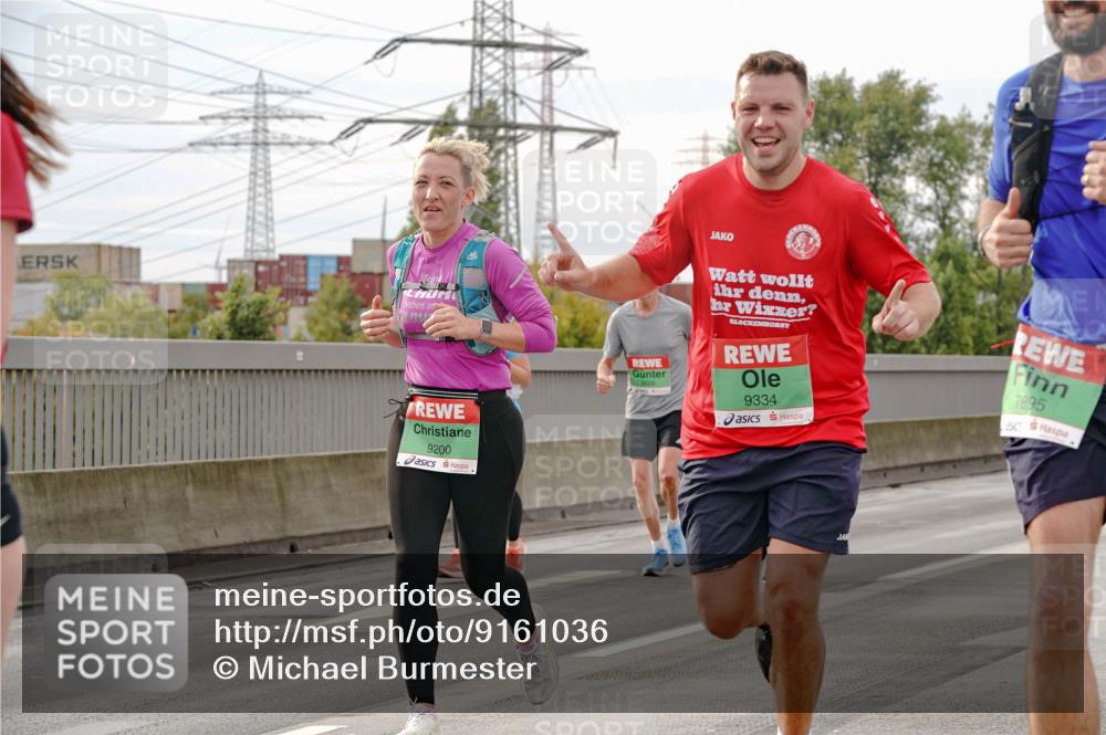 03.10.2025 - Köhlbrandbrückenlauf Michael Burmester http://msf.ph/oto/9161036 03.10.2025 15:57:15 Position 3 9200, 9508, 9334, 7895 meine-sportfotos.de