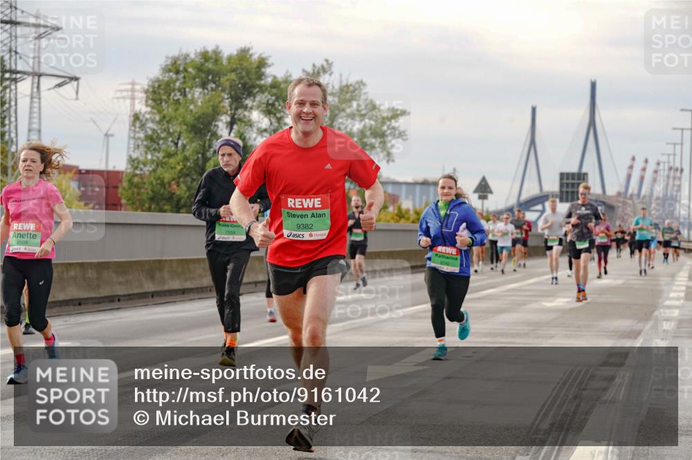 03.10.2025 - Köhlbrandbrückenlauf Michael Burmester http://msf.ph/oto/9161042 03.10.2025 15:57:17 Position 3 9509, 7559, 9382 meine-sportfotos.de