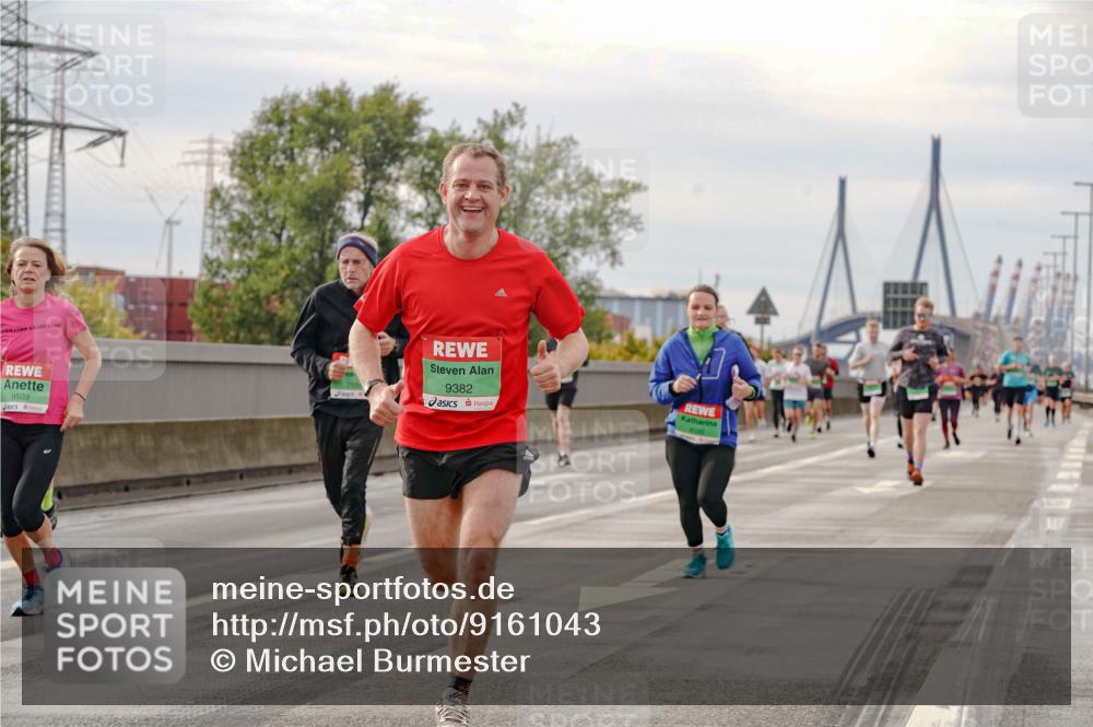 03.10.2025 - Köhlbrandbrückenlauf Michael Burmester http://msf.ph/oto/9161043 03.10.2025 15:57:17 Position 3 9509, 9382 meine-sportfotos.de