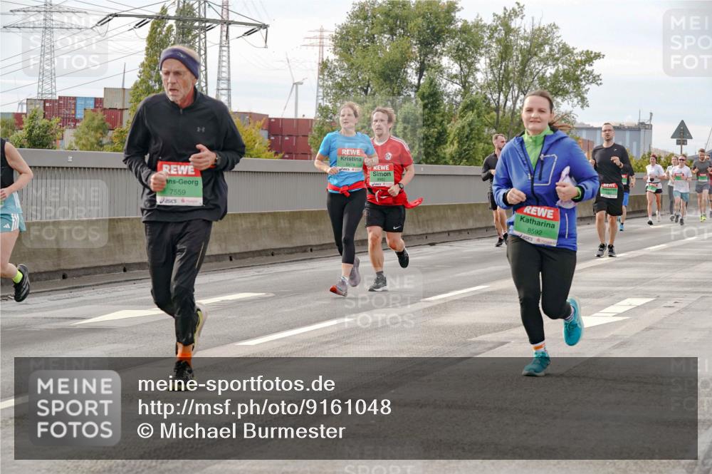 03.10.2025 - Köhlbrandbrückenlauf Michael Burmester http://msf.ph/oto/9161048 03.10.2025 15:57:19 Position 3 7559, 8979, 8592 meine-sportfotos.de