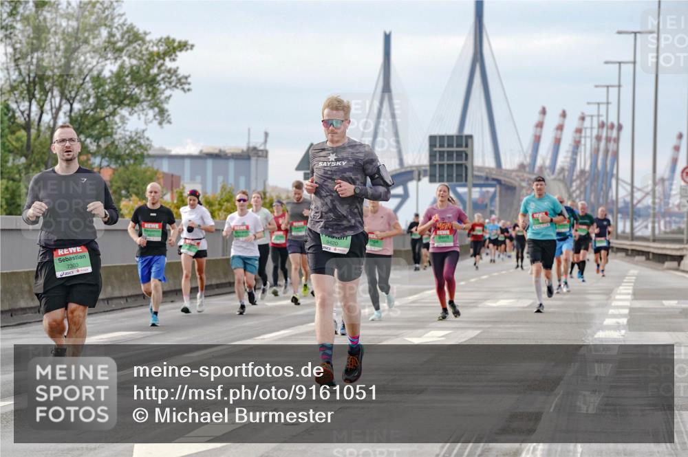 03.10.2025 - Köhlbrandbrückenlauf Michael Burmester http://msf.ph/oto/9161051 03.10.2025 15:57:22 Position 3 7303, 9420 meine-sportfotos.de