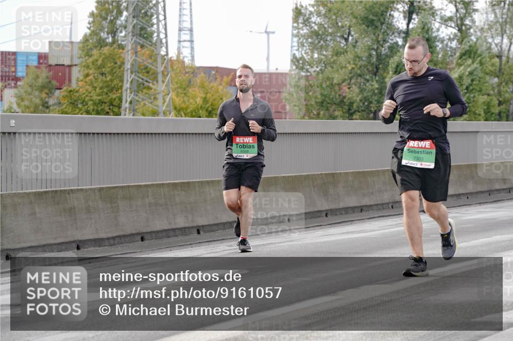 03.10.2025 - Köhlbrandbrückenlauf Michael Burmester http://msf.ph/oto/9161057 03.10.2025 15:57:24 Position 3 8569, 7303 meine-sportfotos.de