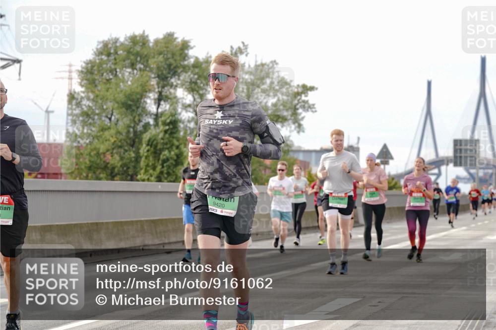 03.10.2025 - Köhlbrandbrückenlauf Michael Burmester http://msf.ph/oto/9161062 03.10.2025 15:57:26 Position 3 3, 9420 meine-sportfotos.de