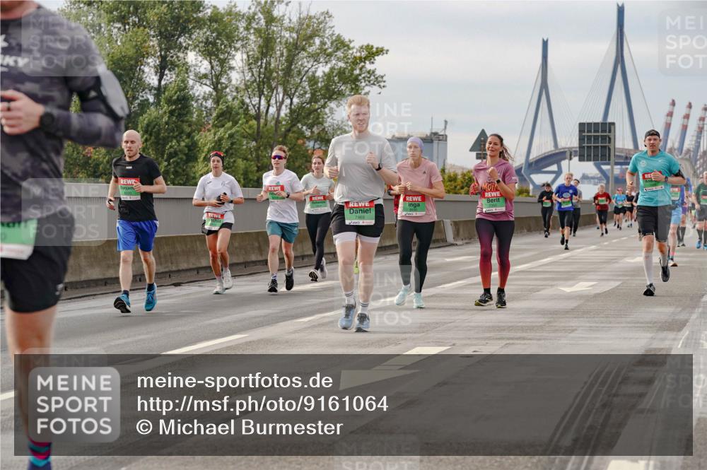 03.10.2025 - Köhlbrandbrückenlauf Michael Burmester http://msf.ph/oto/9161064 03.10.2025 15:57:28 Position 3 8220, 7469 meine-sportfotos.de