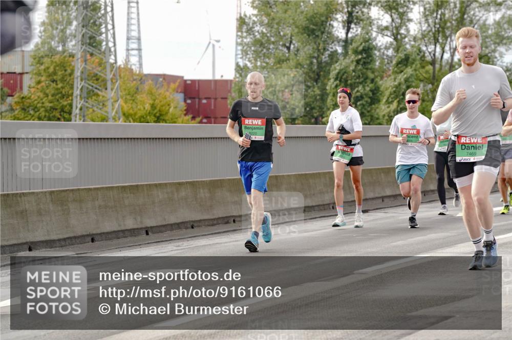 03.10.2025 - Köhlbrandbrückenlauf Michael Burmester http://msf.ph/oto/9161066 03.10.2025 15:57:29 Position 3 8220, 7469 meine-sportfotos.de