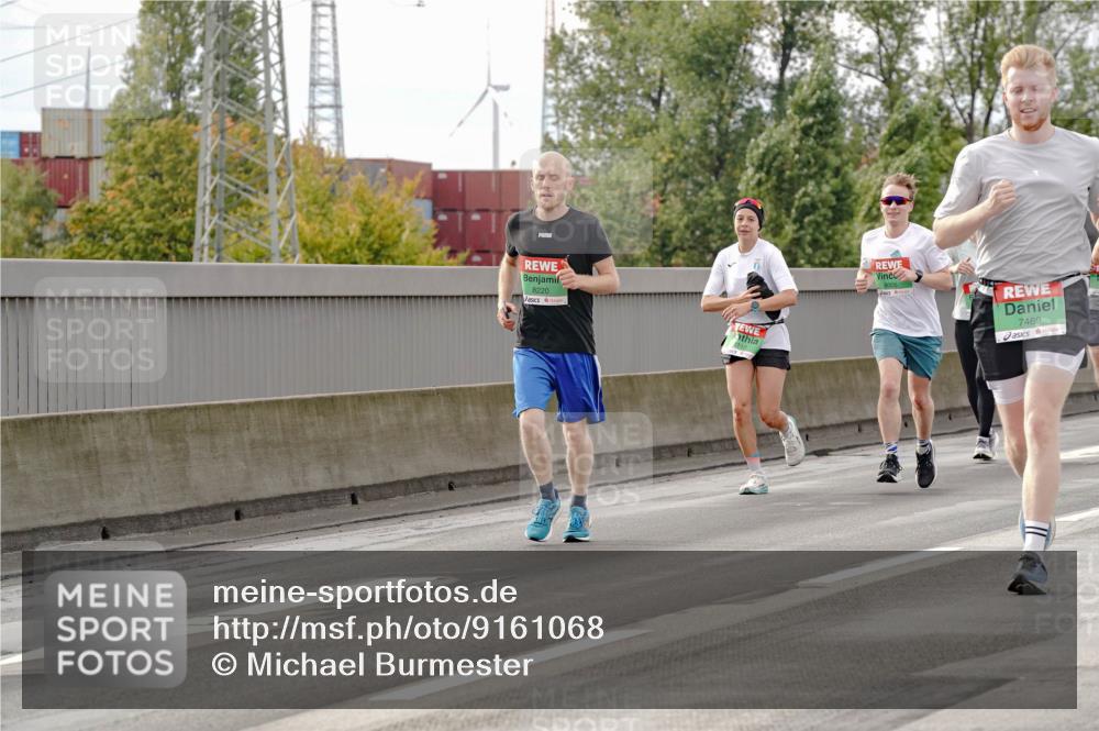 03.10.2025 - Köhlbrandbrückenlauf Michael Burmester http://msf.ph/oto/9161068 03.10.2025 15:57:29 Position 3 8220, 8005, 7469 meine-sportfotos.de