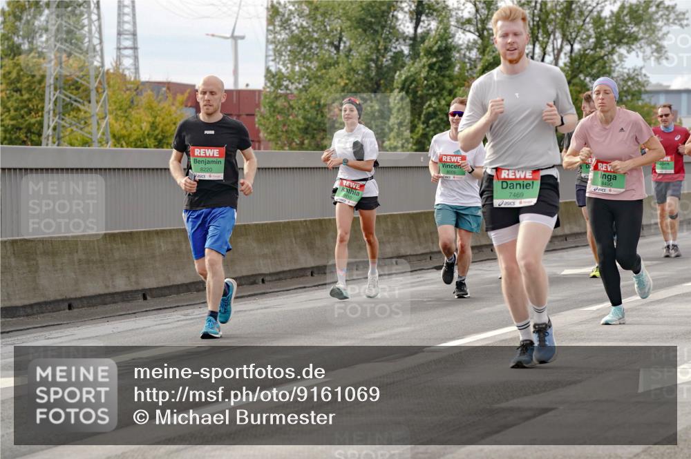 03.10.2025 - Köhlbrandbrückenlauf Michael Burmester http://msf.ph/oto/9161069 03.10.2025 15:57:29 Position 3 8220, 8110, 8005, 7469, 8490 meine-sportfotos.de
