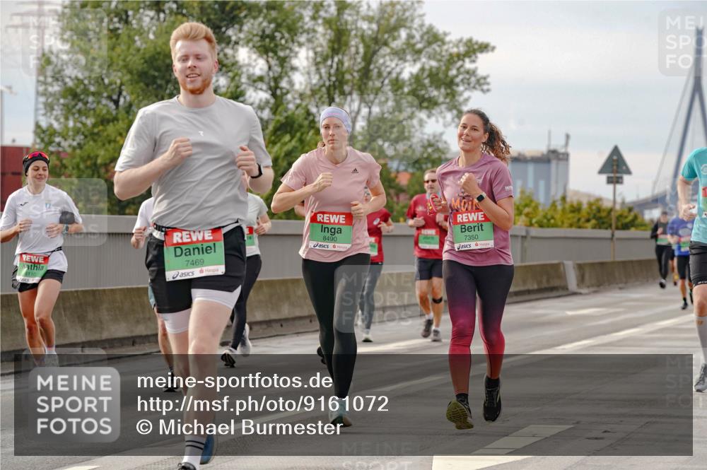 03.10.2025 - Köhlbrandbrückenlauf Michael Burmester http://msf.ph/oto/9161072 03.10.2025 15:57:30 Position 3 8110, 7469, 8490, 7350 meine-sportfotos.de
