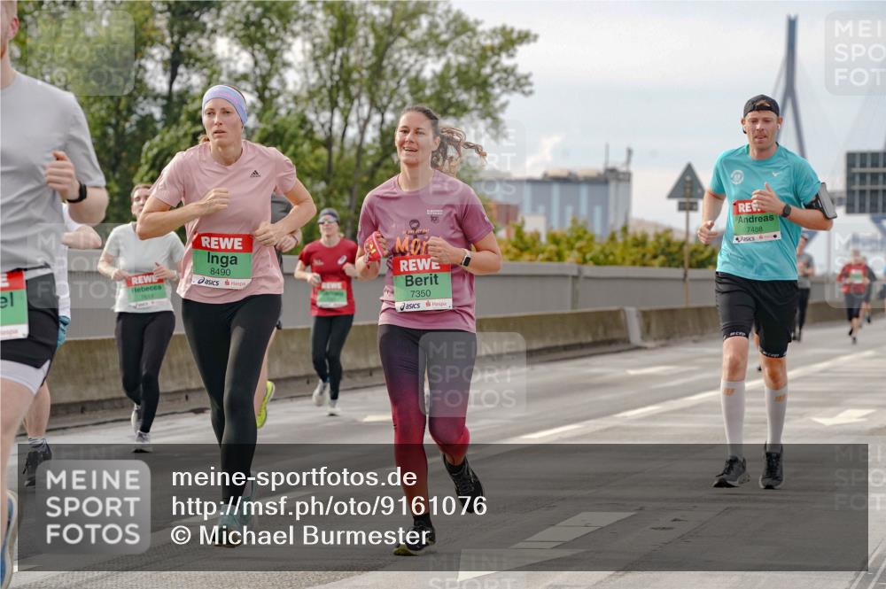 03.10.2025 - Köhlbrandbrückenlauf Michael Burmester http://msf.ph/oto/9161076 03.10.2025 15:57:31 Position 3 7613, 8490, 7350, 7488 meine-sportfotos.de