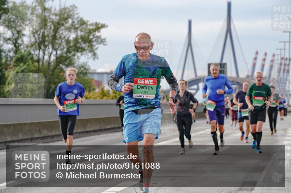 03.10.2025 - Köhlbrandbrückenlauf Michael Burmester http://msf.ph/oto/9161088 03.10.2025 15:57:40 Position 3 7397 meine-sportfotos.de