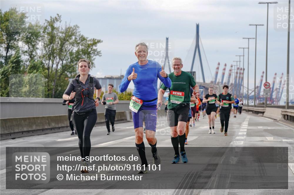 03.10.2025 - Köhlbrandbrückenlauf Michael Burmester http://msf.ph/oto/9161101 03.10.2025 15:57:45 Position 3 7656 meine-sportfotos.de