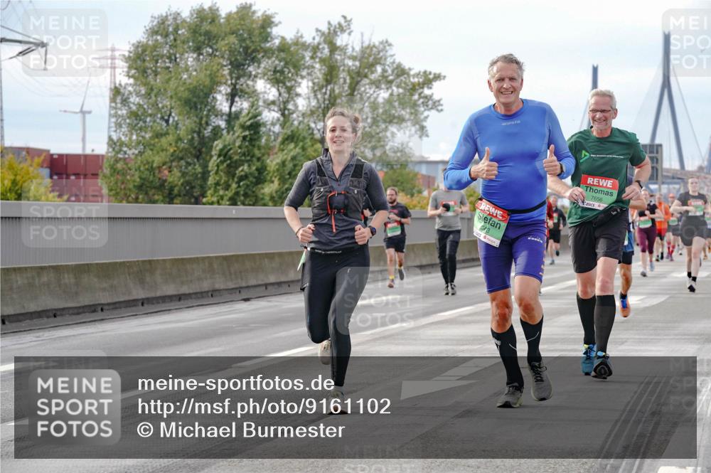 03.10.2025 - Köhlbrandbrückenlauf Michael Burmester http://msf.ph/oto/9161102 03.10.2025 15:57:46 Position 3 7656 meine-sportfotos.de
