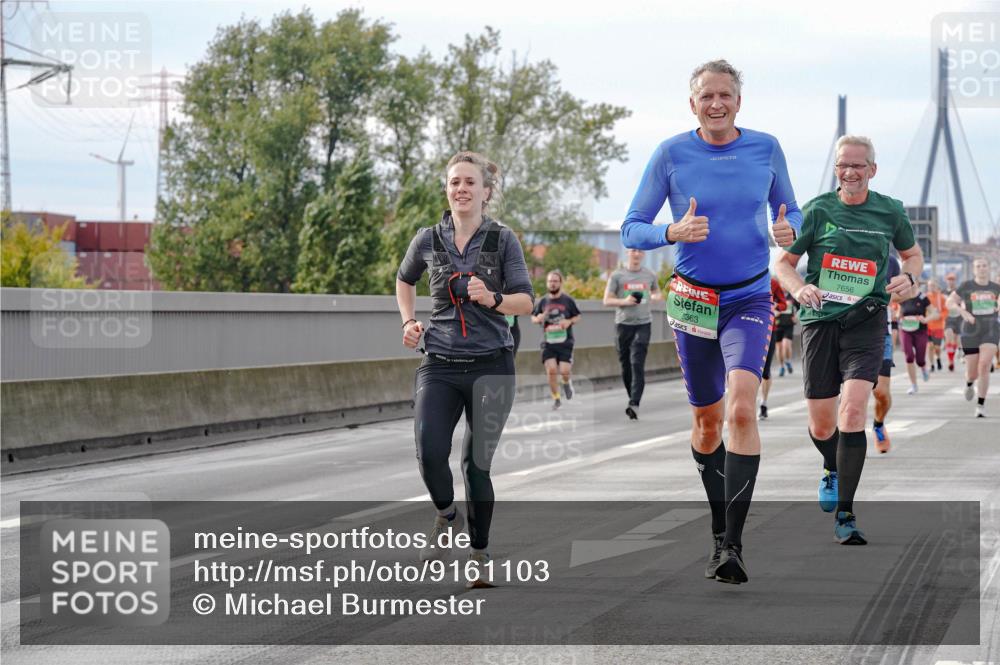 03.10.2025 - Köhlbrandbrückenlauf Michael Burmester http://msf.ph/oto/9161103 03.10.2025 15:57:46 Position 3 7363, 7656 meine-sportfotos.de