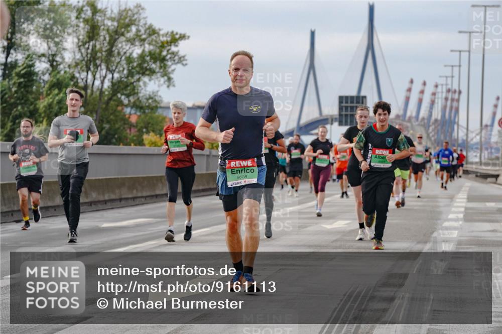 03.10.2025 - Köhlbrandbrückenlauf Michael Burmester http://msf.ph/oto/9161113 03.10.2025 15:57:50 Position 3 8144, 9628, 8501 meine-sportfotos.de