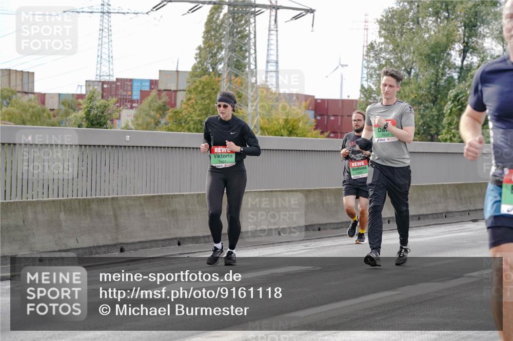 03.10.2025 - Köhlbrandbrückenlauf Michael Burmester http://msf.ph/oto/9161118 03.10.2025 15:57:52 Position 3 7481, 7551, 7655 meine-sportfotos.de