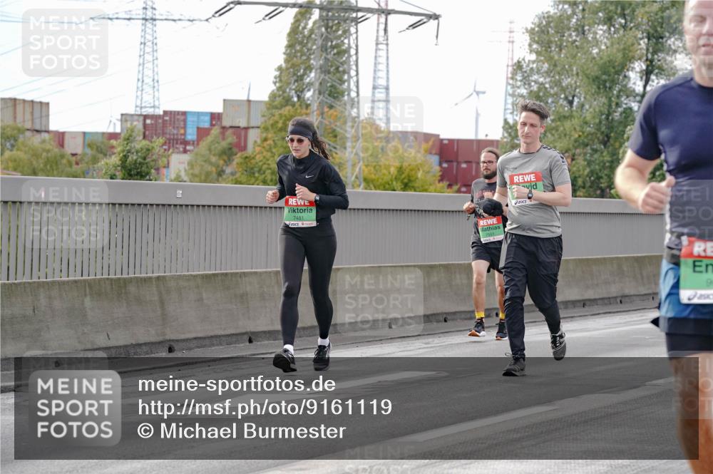 03.10.2025 - Köhlbrandbrückenlauf Michael Burmester http://msf.ph/oto/9161119 03.10.2025 15:57:53 Position 3 7481, 7551 meine-sportfotos.de