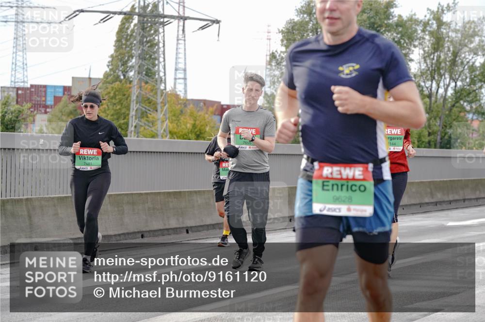 03.10.2025 - Köhlbrandbrückenlauf Michael Burmester http://msf.ph/oto/9161120 03.10.2025 15:57:53 Position 3 7481, 7655, 9628, 3144 meine-sportfotos.de