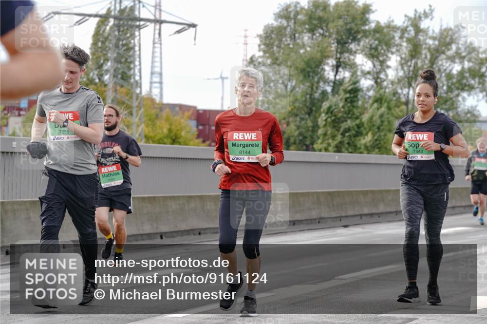 03.10.2025 - Köhlbrandbrückenlauf Michael Burmester http://msf.ph/oto/9161124 03.10.2025 15:57:55 Position 3 7655, 7551, 8144, 7443 meine-sportfotos.de