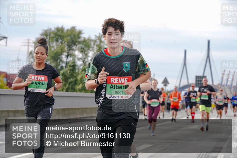 03.10.2025 - Köhlbrandbrückenlauf Michael Burmester http://msf.ph/oto/9161130 03.10.2025 15:57:56 Position 3 7443, 8501 meine-sportfotos.de