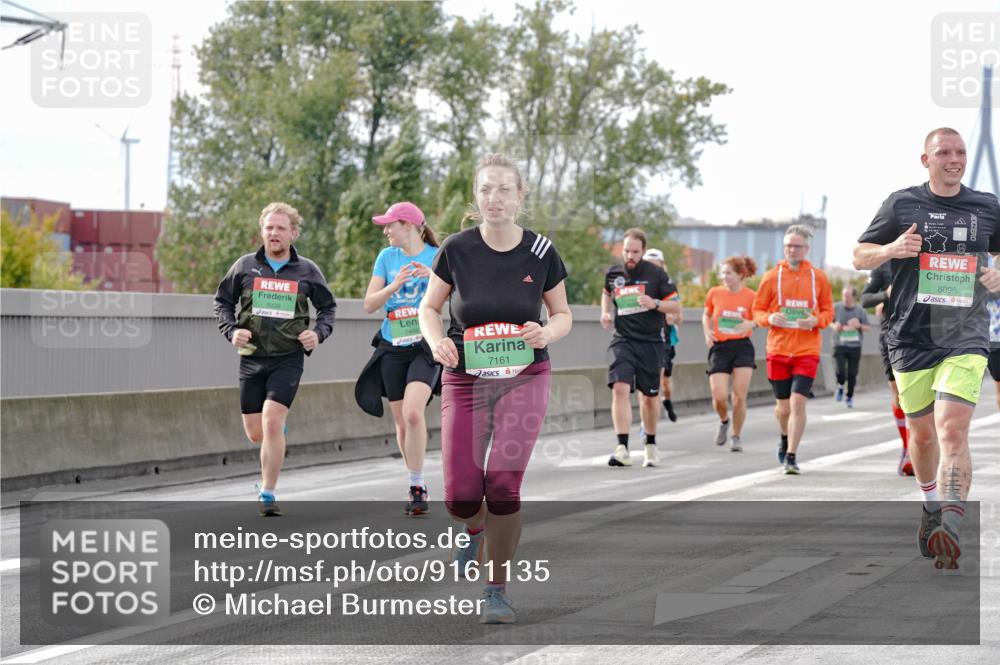 03.10.2025 - Köhlbrandbrückenlauf Michael Burmester http://msf.ph/oto/9161135 03.10.2025 15:58:00 Position 3 8939, 7468, 7161, 8096 meine-sportfotos.de